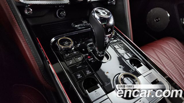 Bentley Flying Spur 2022 — photo 9