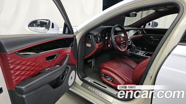 Bentley Flying Spur 2022 — photo 10