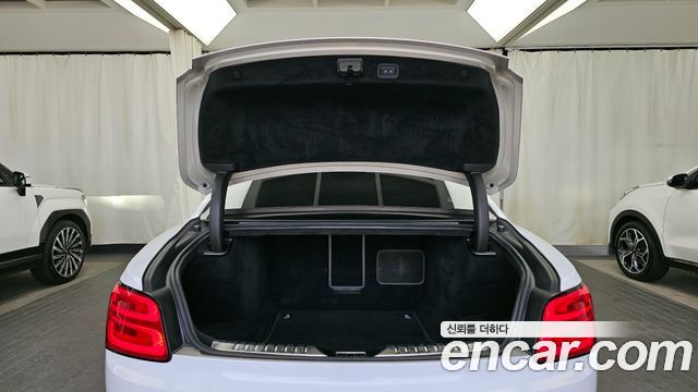 Bentley Flying Spur 2022 — photo 20