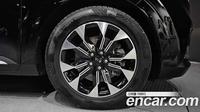 Kia Canival 2021 — photo 5
