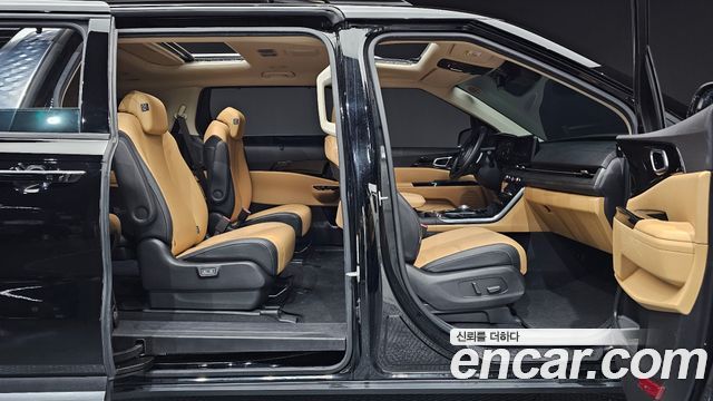 Kia Canival 2021 — photo 11