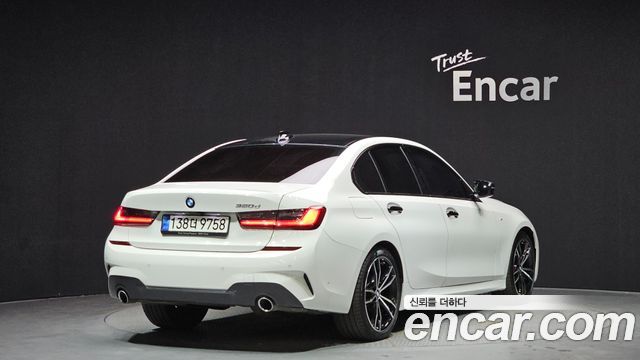 BMW 3-Series 2021 — photo 2