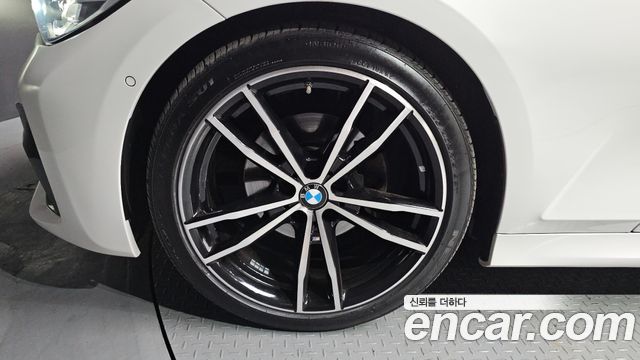 BMW 3-Series 2021 — photo 5