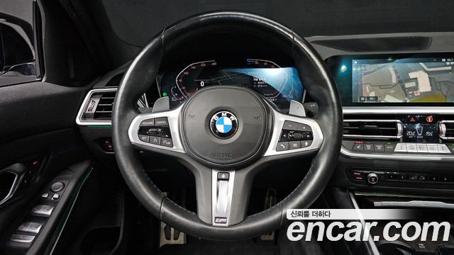 BMW 3-Series 2021 — photo 11