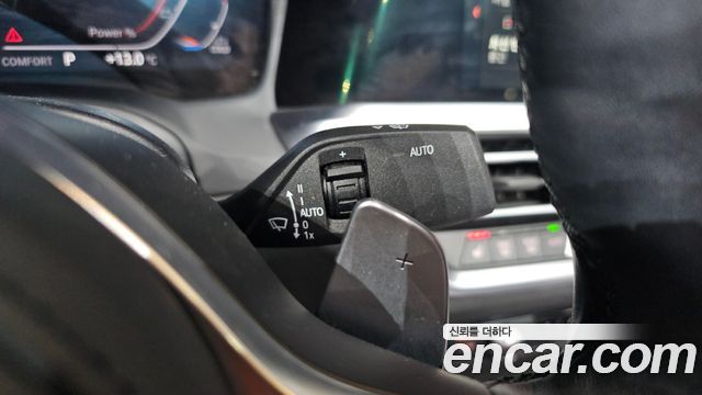 BMW 3-Series 2021 — photo 16