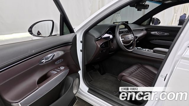 Genesis GV70 2021 — photo 10