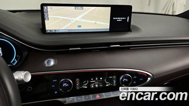 Genesis GV70 2021 — photo 14