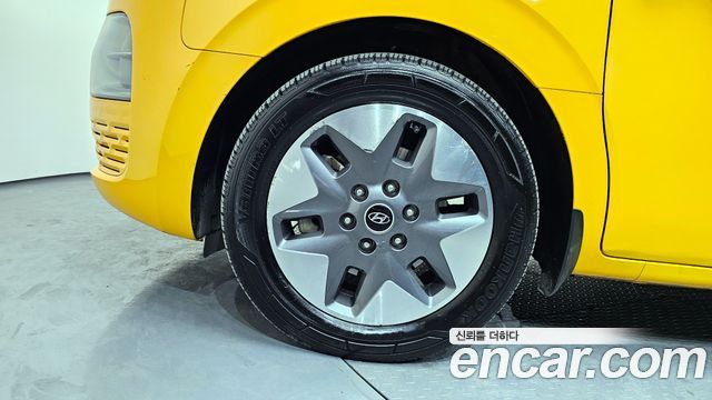 Hyundai Staria 2022 — photo 5