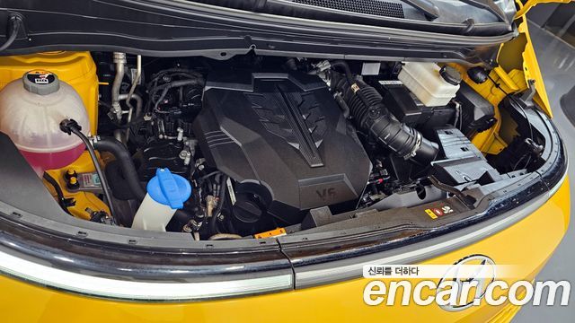 Hyundai Staria 2022 — photo 6