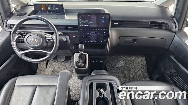 Hyundai Staria 2022 — photo 7