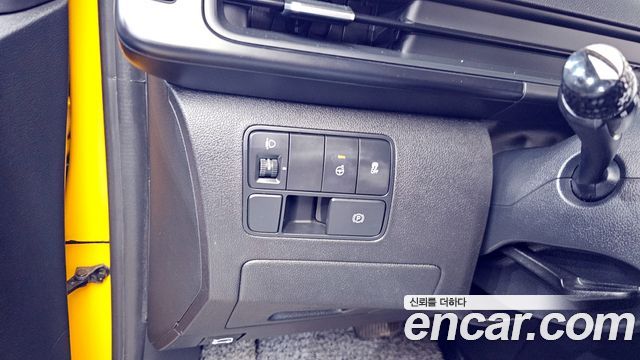 Hyundai Staria 2022 — photo 14