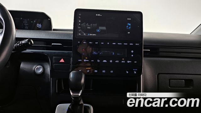 Hyundai Staria 2022 — photo 15