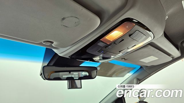 Hyundai Staria 2022 — photo 17