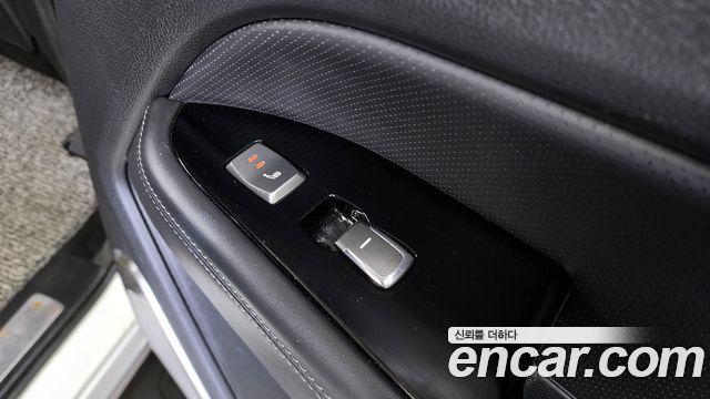 KG Mobility Rexton 2018 — photo 19