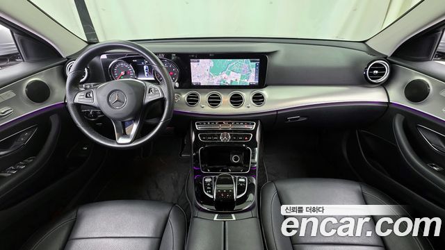 Mercedes-Benz E-Class 2017 — photo 7