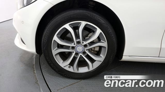 Mercedes-Benz C-Class 2016 — photo 5