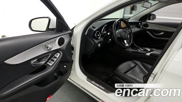 Mercedes-Benz C-Class 2016 — photo 10
