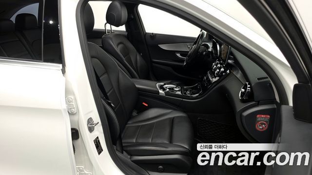 Mercedes-Benz C-Class 2016 — photo 11