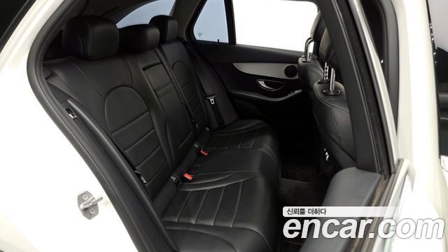 Mercedes-Benz C-Class 2016 — photo 12