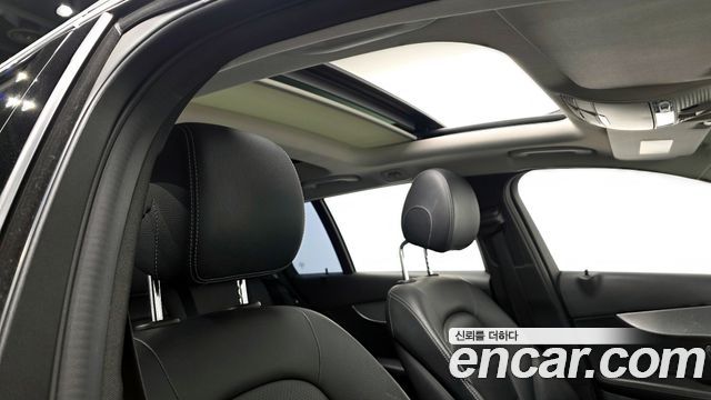 Mercedes-Benz C-Class 2016 — photo 17