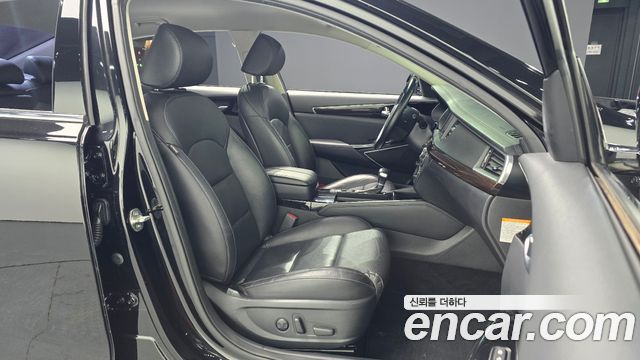 Kia K7 2018 — photo 10