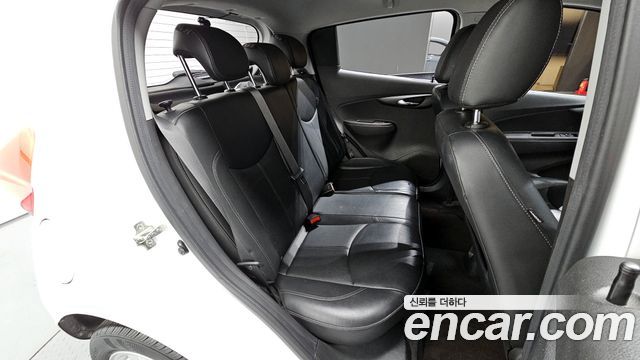 Chevrolet Korea Spark 2017 — photo 12