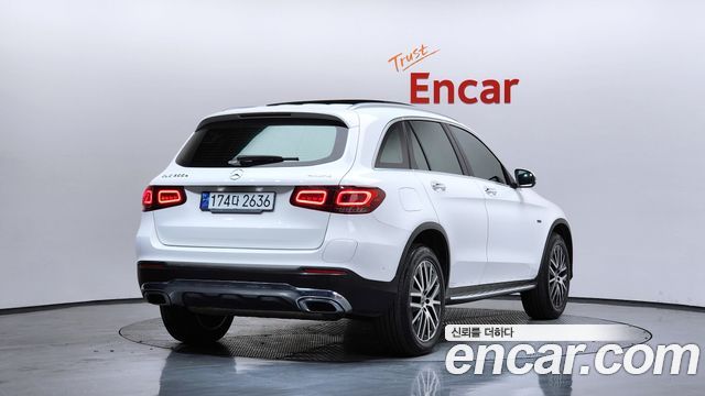 Mercedes-Benz GLC-Class 2021 — photo 2
