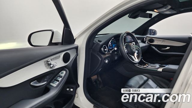 Mercedes-Benz GLC-Class 2021 — photo 10