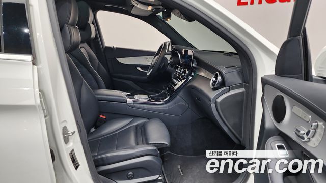 Mercedes-Benz GLC-Class 2021 — photo 11