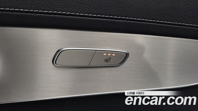 Mercedes-Benz GLC-Class 2021 — photo 19