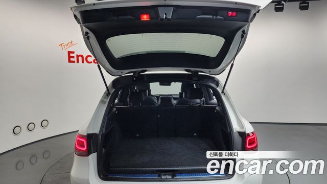 Mercedes-Benz GLC-Class 2021 — photo 20