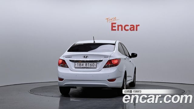 Hyundai Accent 2011 — photo 4