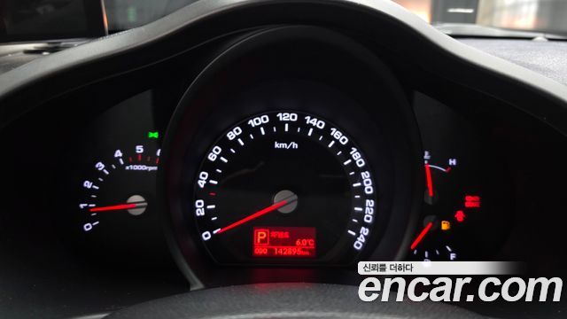 Kia Sportage 2012 — photo 8