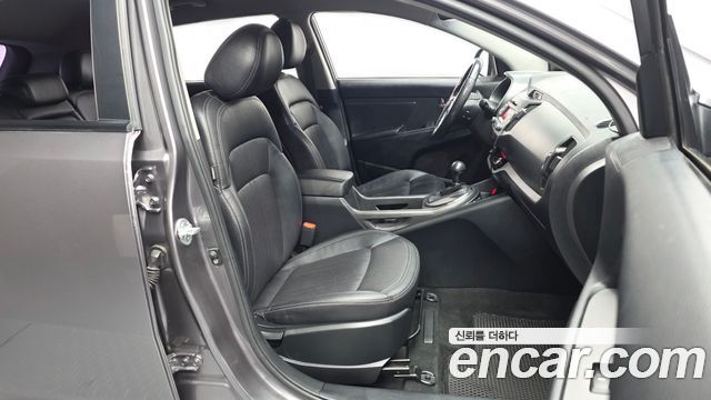Kia Sportage 2012 — photo 11