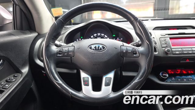 Kia Sportage 2012 — photo 13