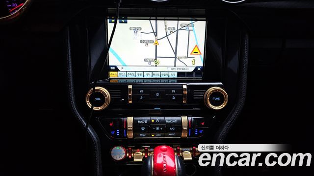 Ford Mustang 2015 — photo 14