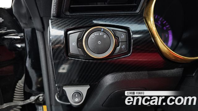 Ford Mustang 2015 — photo 17
