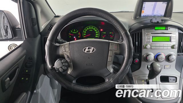 Hyundai Starex 2014 — photo 14
