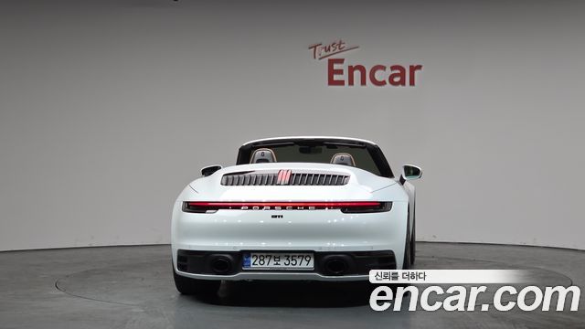 Porsche 911 2024 — photo 4