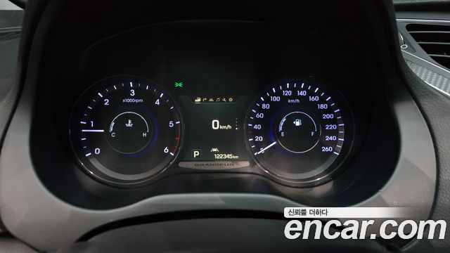 Hyundai Grandeur 2015 — photo 8