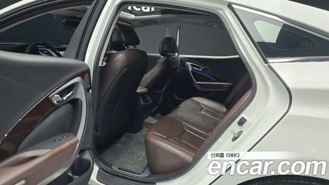 Hyundai Grandeur 2015 — photo 12
