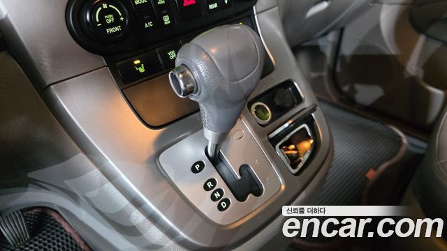 Kia Canival 2013 — photo 9