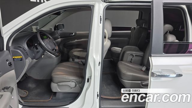 Kia Canival 2013 — photo 18