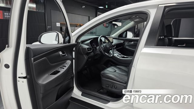 Hyundai Santafe 2023 — photo 11