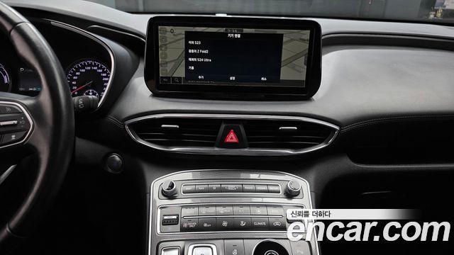 Hyundai Santafe 2023 — photo 14