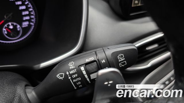 Hyundai Santafe 2023 — photo 17