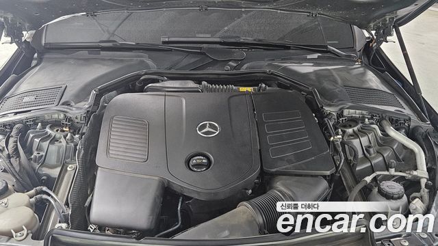 Mercedes-Benz C-Class 2022 — photo 5