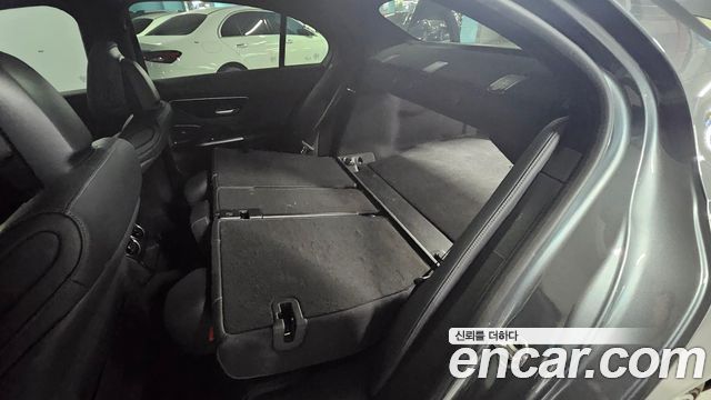 Mercedes-Benz C-Class 2022 — photo 19