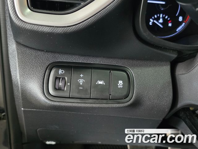 Hyundai Venue 2020 — photo 11
