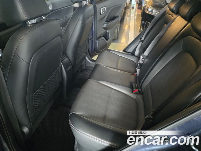 Hyundai Venue 2020 — photo 13